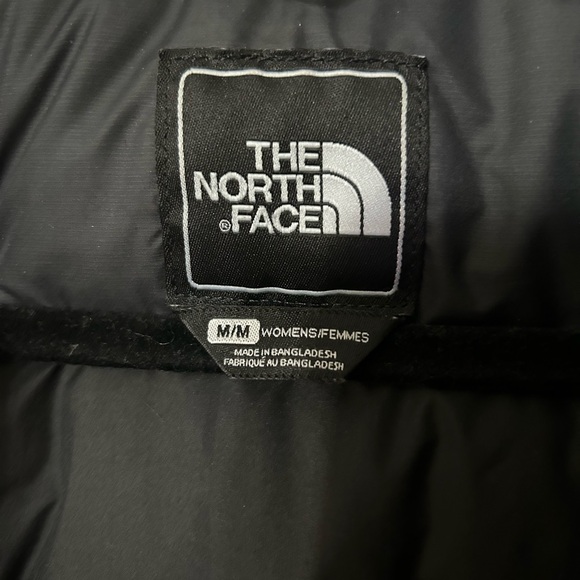 Northface Puffy Vest - Black - Picture 3 of 5